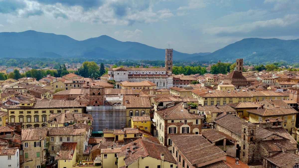 Lucca, Monastery Stays